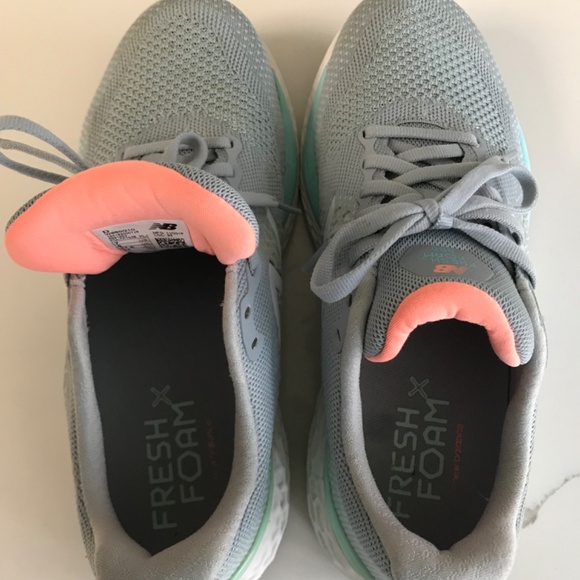 New Balance Fresh Foam Women’s Running / Jogging Shoes Sneakers US 7 Blue /Grey - Picture 4 of 8